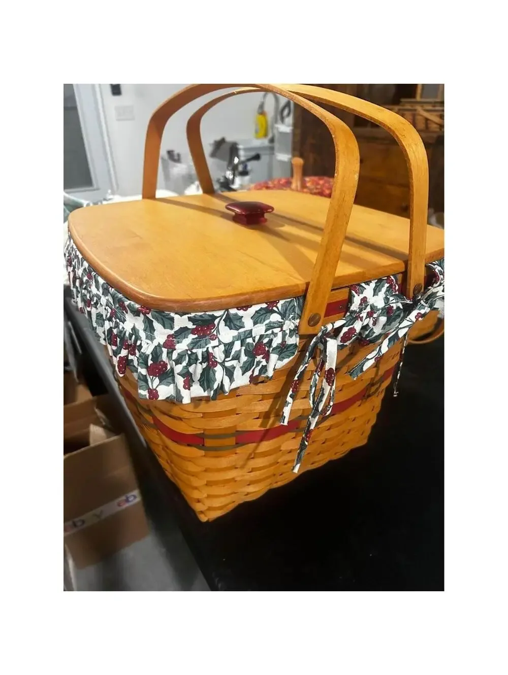 Longaberger Holiday Hostess Red Evergreen Basket Holly liner lid Large Christmas